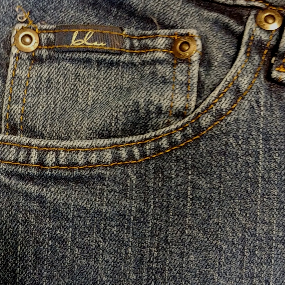 Bleu High Rise Jeans - Picture 4 of 8